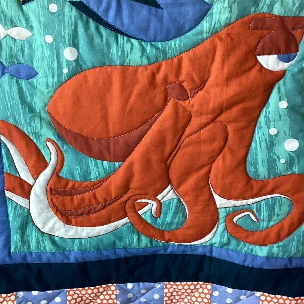 Ocean Adventure Fish Quilt - Picture 14 of 15